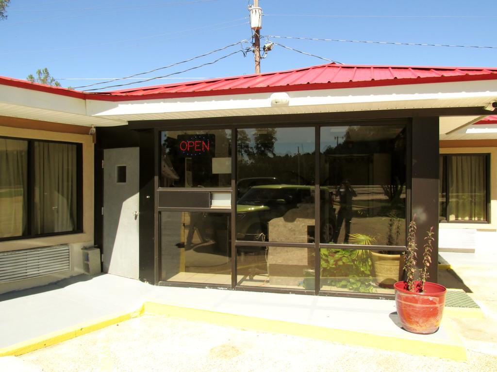 Country Inn Motel Oakdale Esterno foto
